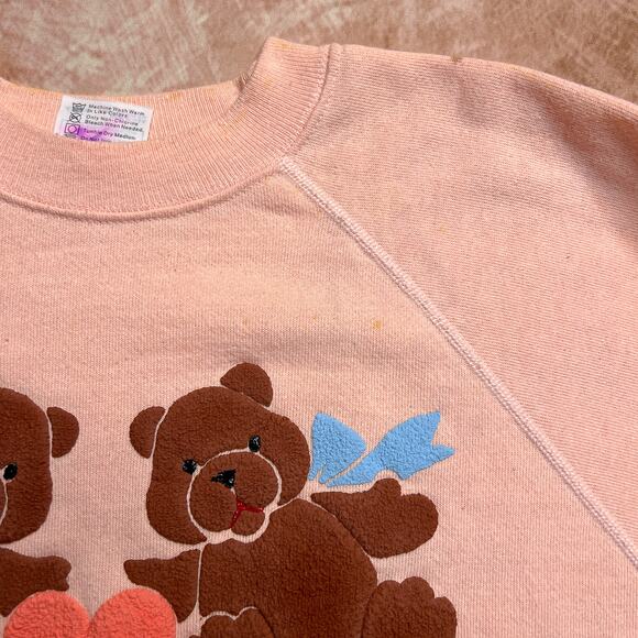 Vintage 80s Hanes Teddy Bear Heart Crewneck Sweatshirt Pink Textured Print Bows - Picture 10 of 10